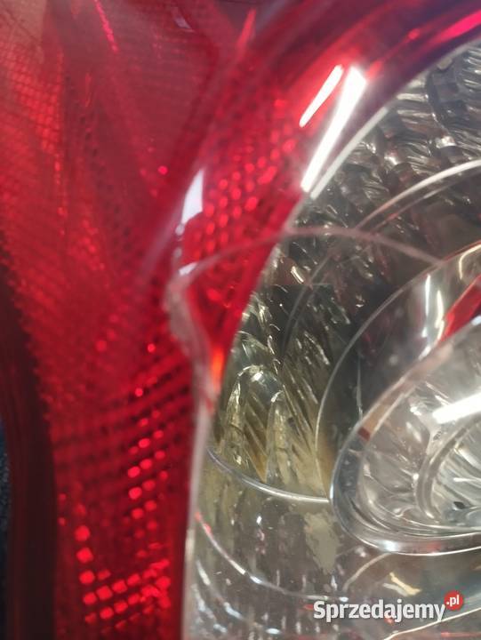 Lampa Volkswagen Passat tył strona kierowcy lewe