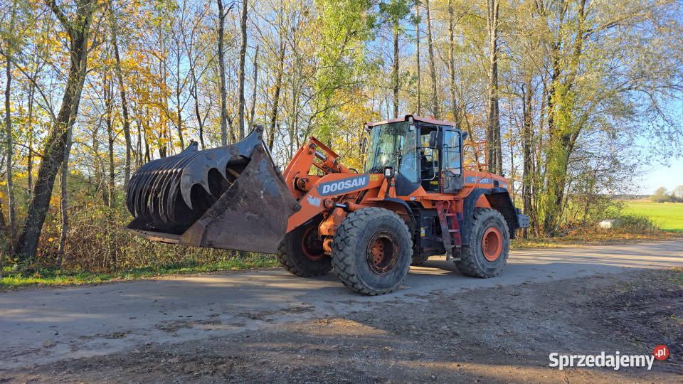Ładowarka kołowa DOOSAN DL3003 5237 mth 2013 r Augustów
