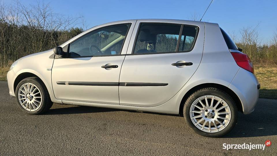 Clio 12 benz Lift Gliwice