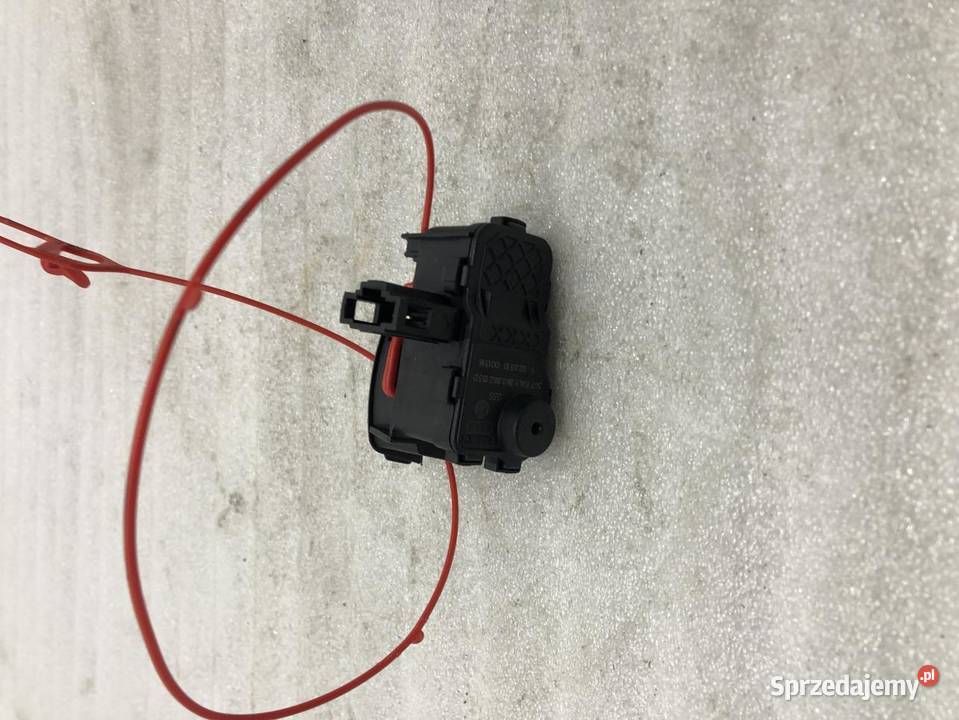 SILNICZEK KLAPKI PALIWA AUDI A5 8T 8K0862153D Wyposażenie elektryczne