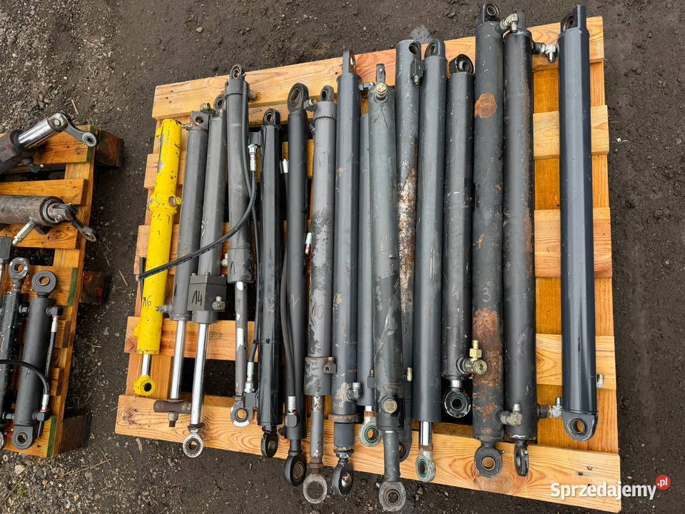 Siłownik hydrauliczny dwustronnego działania Układ kierowniczy sprzedam