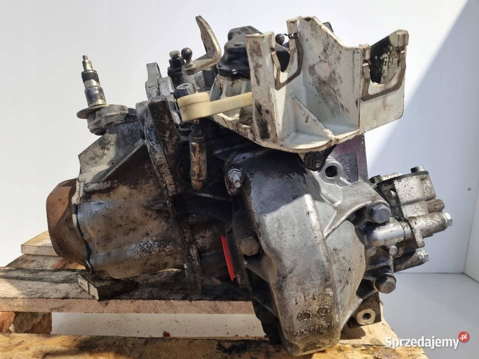SKRZYNIA BIEGÓW Peugeot 206 16 HDI 20DM73 Rudka sprzedam
