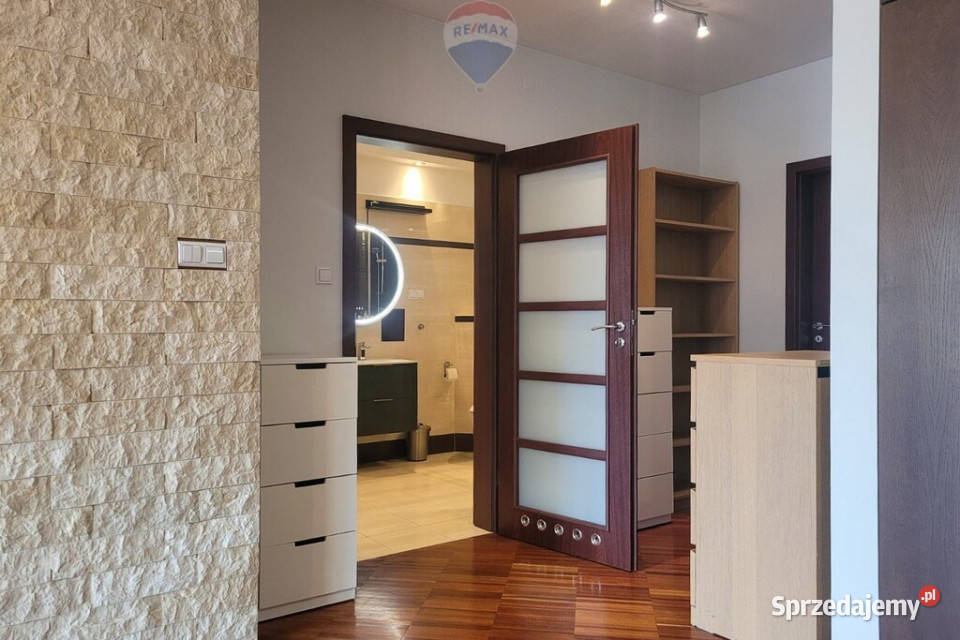 Przestronne 3pokojowe z miejscem postojowym Liczba pokoi 3 Pruszków