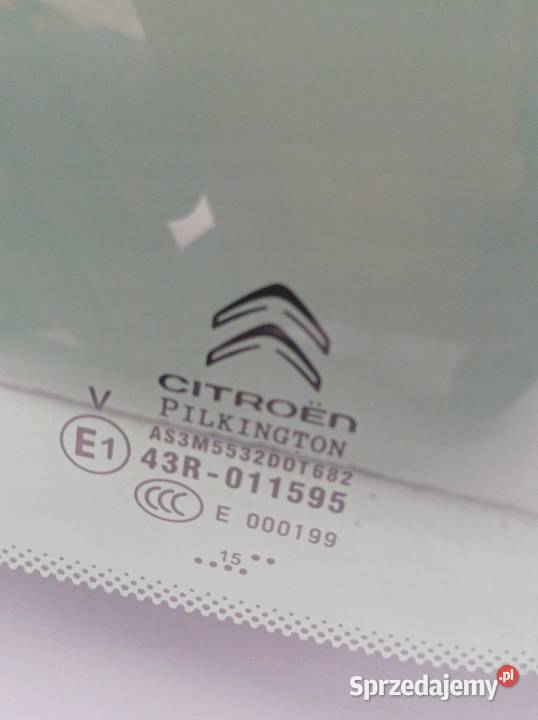 SZYBA DRZWI PRAWY TYŁ UCHYLNA 15 R PILKINGTON