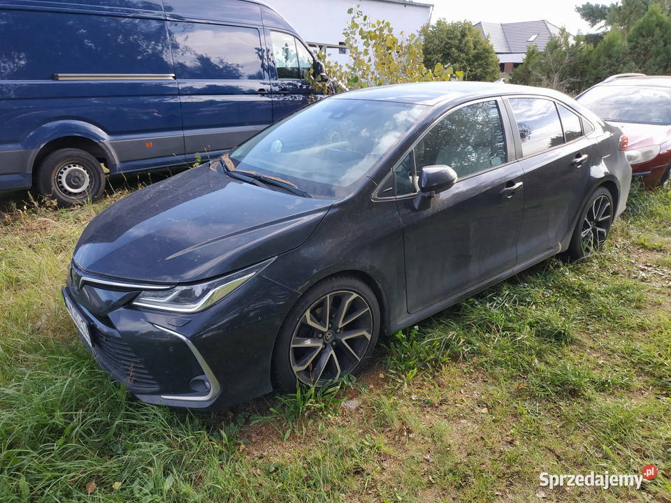 Syndyk sprzeda Toyota Corolla 16 Executive Wrocław