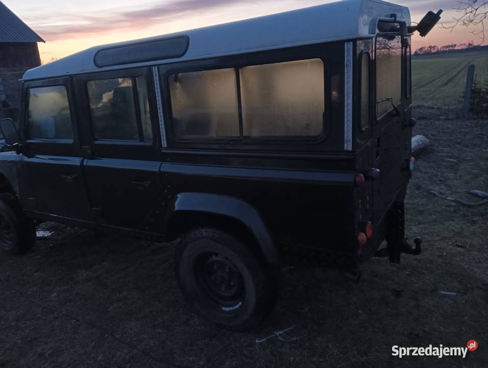 Land Rover Defender 110 uszkodzony