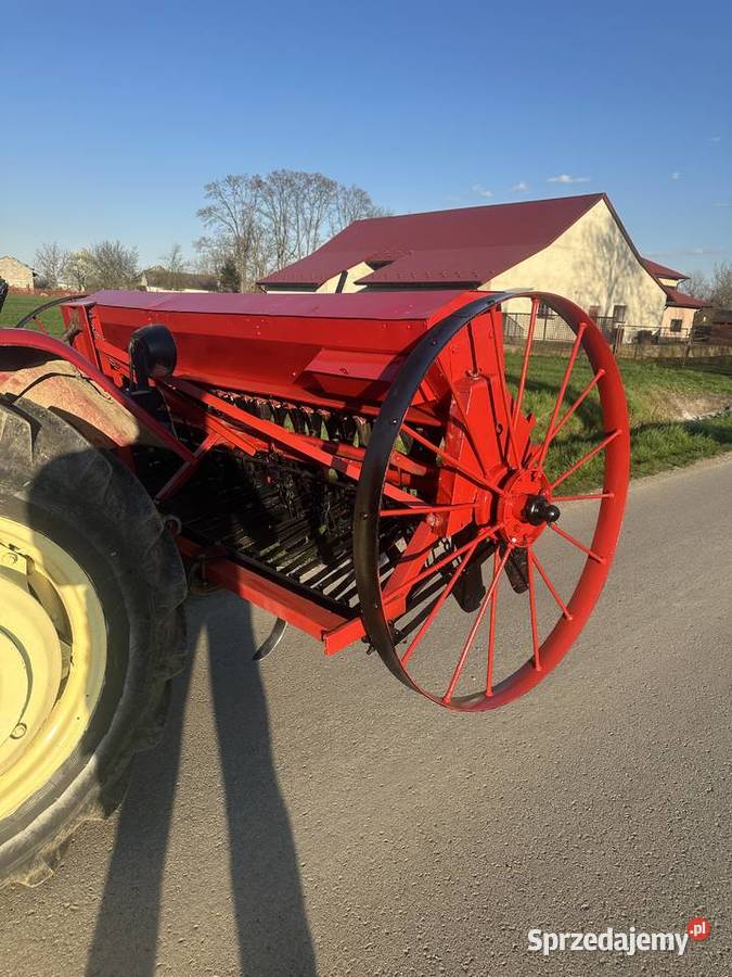 Siewnik zbożowy nieuszkodzony świętokrzyskie Pacanów sprzedam