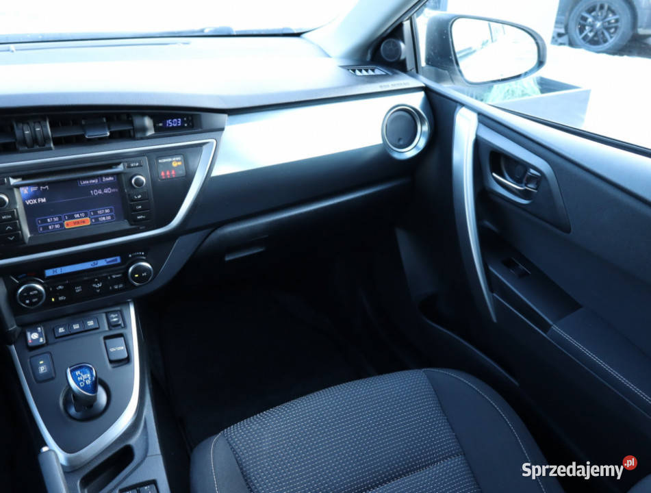 Toyota Auris Hybrid gniazdo USB Katowice