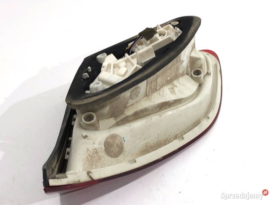 LAMPA TYŁ LEWA WEWNĘTRZNA OPEL ASTRA J Hatchback