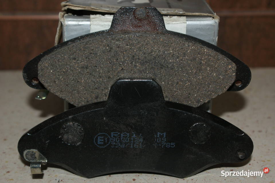 KLOCKI 13981 RAICAM FORD ESKORT Pozostałe Białobrzegi
