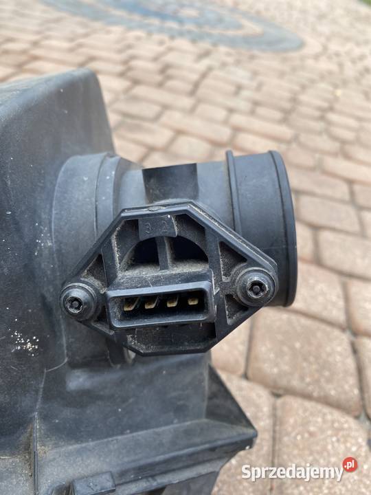 Filtr powietrza z przeplywomierzem 18t Audi A3 Tomaszów Lubelski