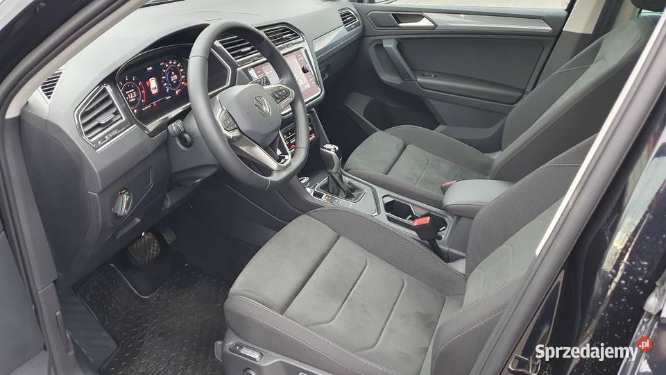 Volkswagen Tiguan 2024 r 15 TSI DSG Salon Polska światła do jazdy dziennej wielkopolskie sprzedam