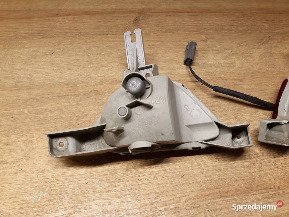 MAZDA 2 II LAMPA LAMPKA PRAWA TYLNA PRAWY TYŁ Międzychód