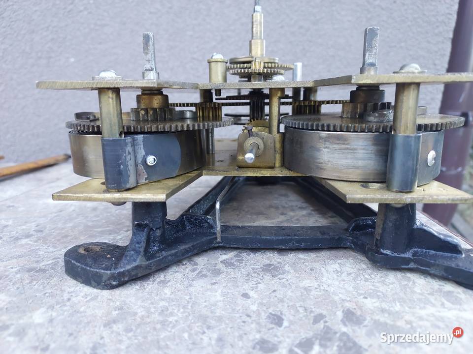 502 Mechanizm starego zegara fabrycznego czasu Tczew