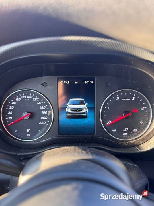 Syndyk sprzeda samochód MercedesBenz Citan manualna Wrocław sprzedam