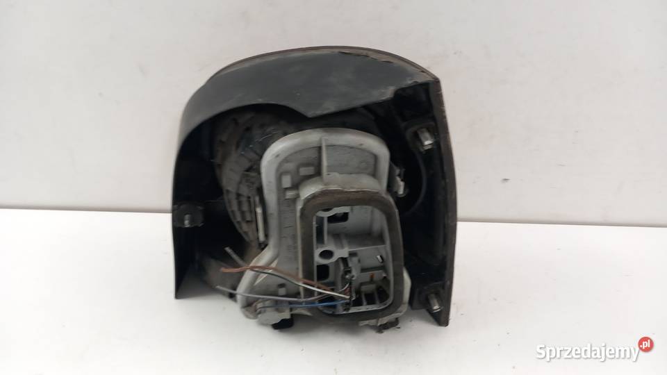 VW POLO 9N LIFT 3D LAMPA TYŁ LEWA Zbierkowo sprzedam