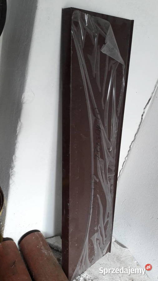 Parapet zewnętrzny metalowy brązowy Budowa opolskie Głuchołazy