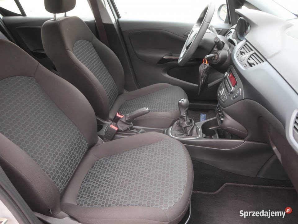 Opel Corsa 14 srebrny Corsa Bielany Wrocławskie