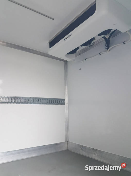 Renault Master 8EP CHŁODNIA MROŹNIA 422x210x201 Poręba