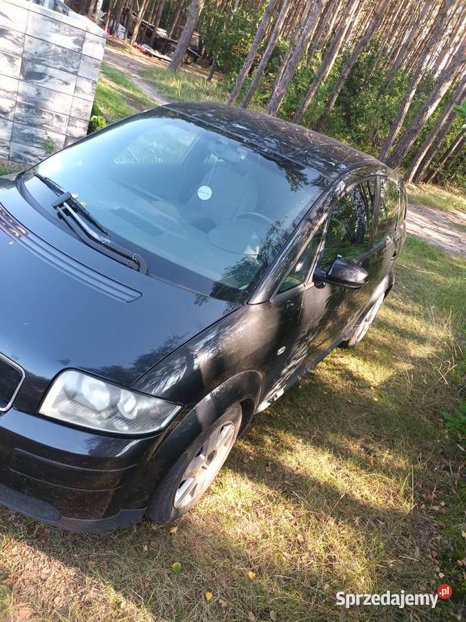 Sprzedam audi a2 14 benzyna 2001r czarna Kolno