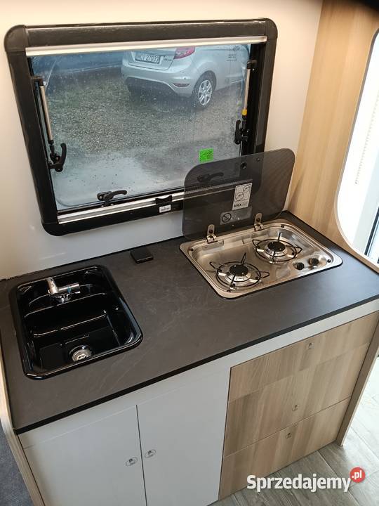Kamper na bazie Renault Trafic z nową zabudową Ciechanów