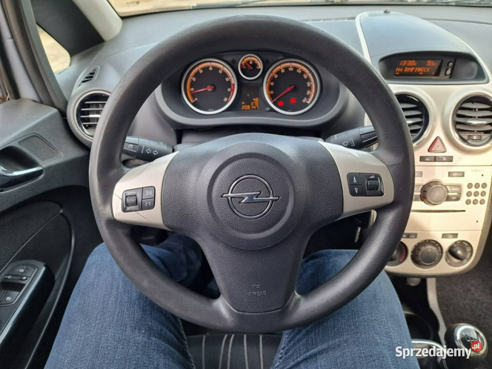 Opel Corsa 12 Benzyna 80 Klimatyzacja Isofix Dwa pomorskie