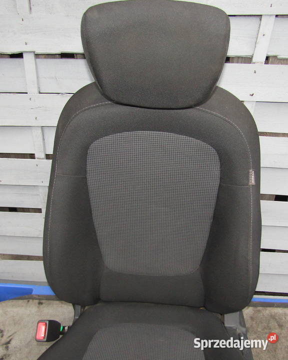 FOTEL PRZEDNI LEWY HYUNDAI I20 LIFT 2014r 5D łódzkie Mysłaków