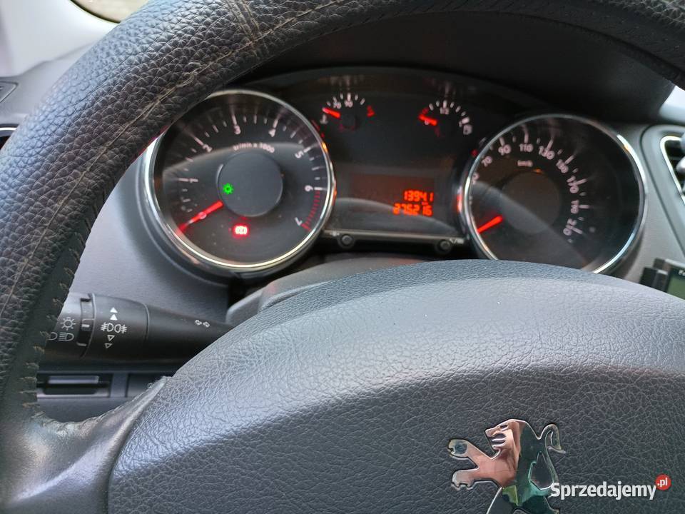 Peugeot 5008 benzyna 2010 r śląskie