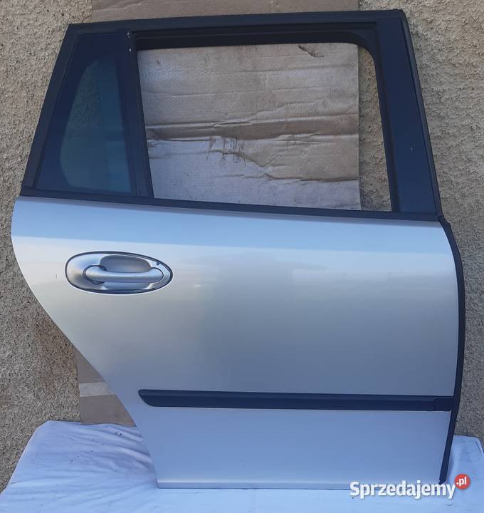 DRZWI PRAWY TYŁ SAAB 93 93 części blacharskie dolnośląskie Mielęcin sprzedam
