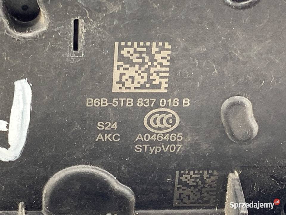 ZAMEK DRZWI PRAWY PRZÓD VW CADDY IV Inny podkarpackie