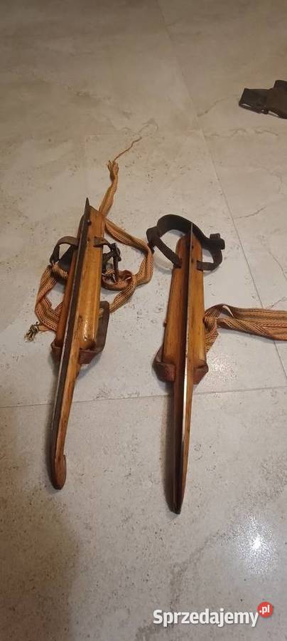 Stare drewniane łyżwy muzealne Nysa