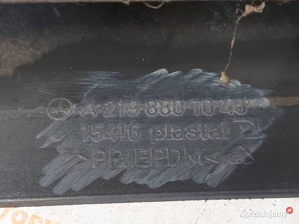 MERCEDES CLS C219 09r zderzak przód A2198801040 osobowe