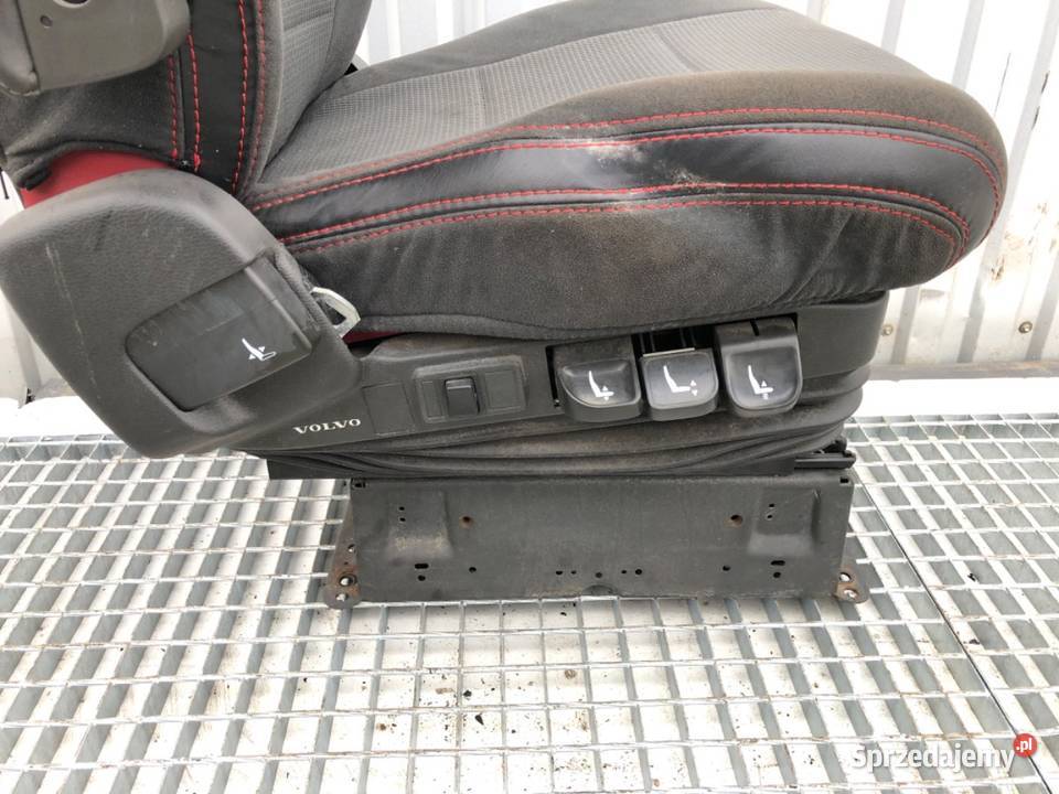 FOTEL PRAWY PRZÓD VOLVO FH II Hatchback Części samochodowe podkarpackie
