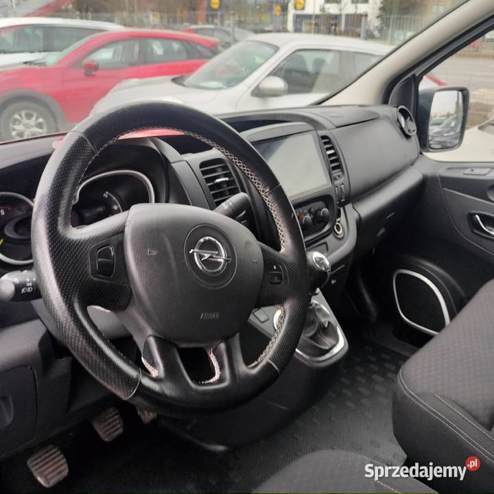 Zadbany serwisowany Opel Vivaro
