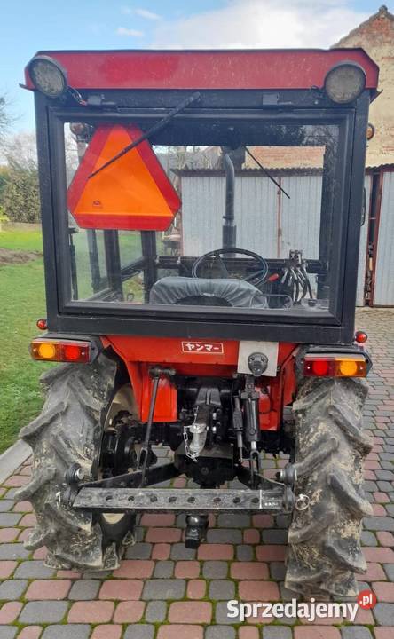 Traktor Yanmar F20D z pługiem podkarpackie Strzyżów