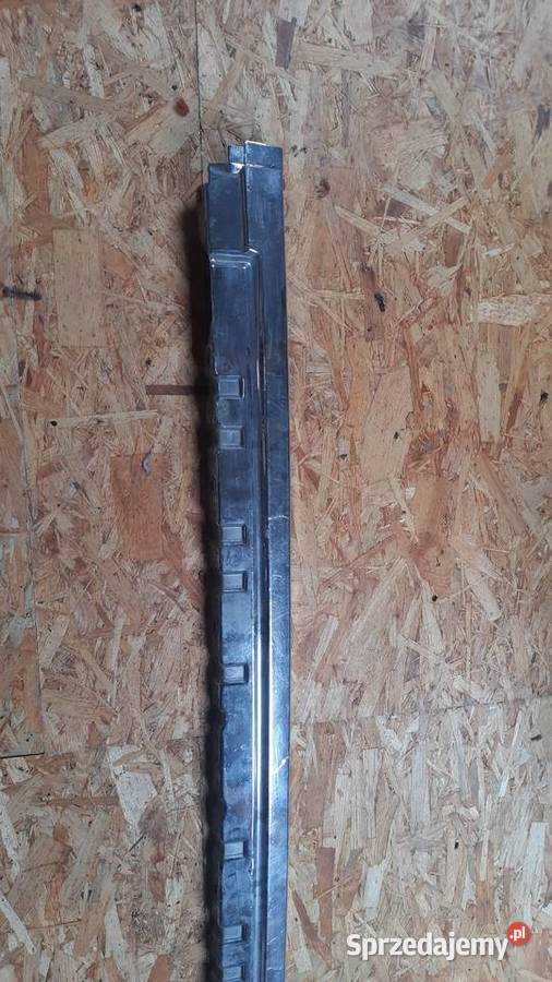 Listwa audi 200 20v avant tył 445 807 443 E Krasnobród