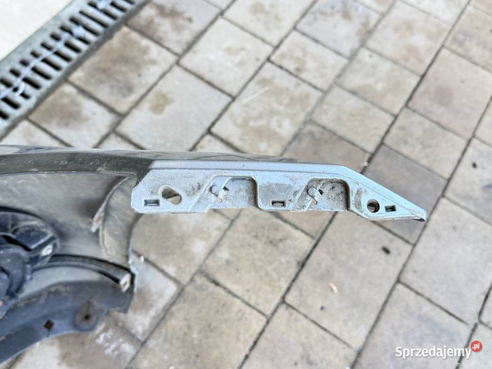 Sprzedam zderzaki do e91 lci sprzedam