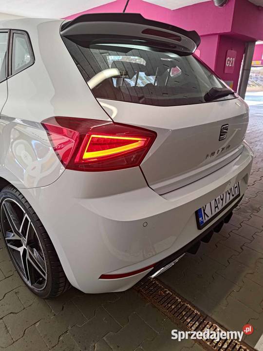 Seat Ibiza V 15 FR Maxton Opony Alcantara i Rok produkcji 2017 małopolskie Tarnów