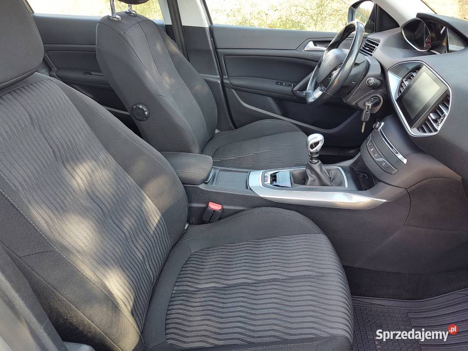 PEUGEOT 308 SW 20 HDI światła przeciwmgielne Leszno