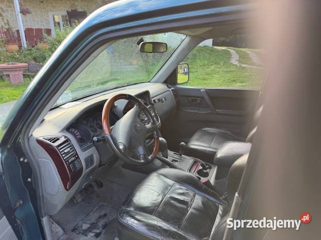 Mitsubichi Pajero 32 long Rok produkcji 2001