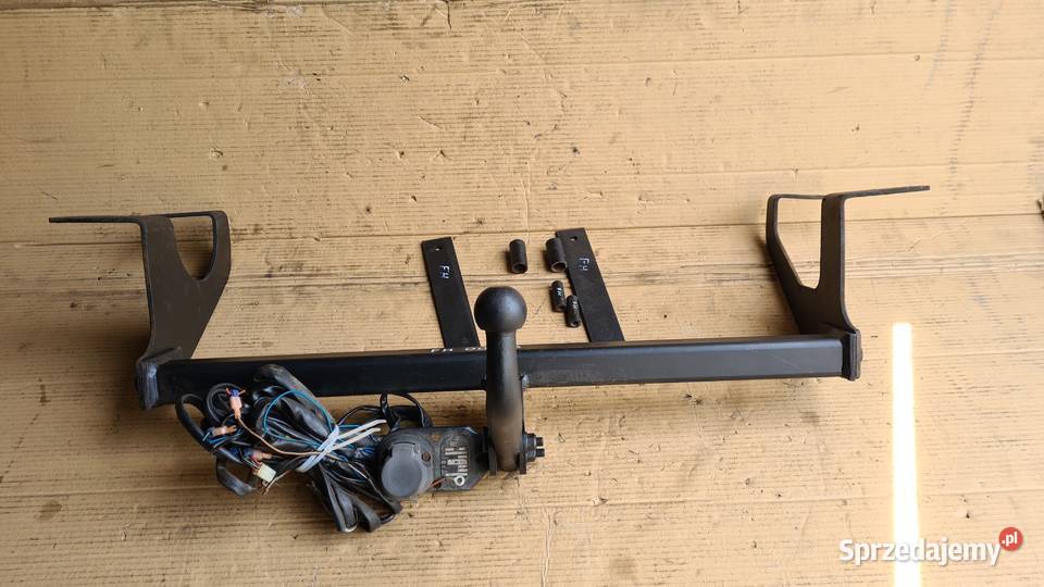 Suzuki Ignis FH 0003 hak holowniczy brink Legnica