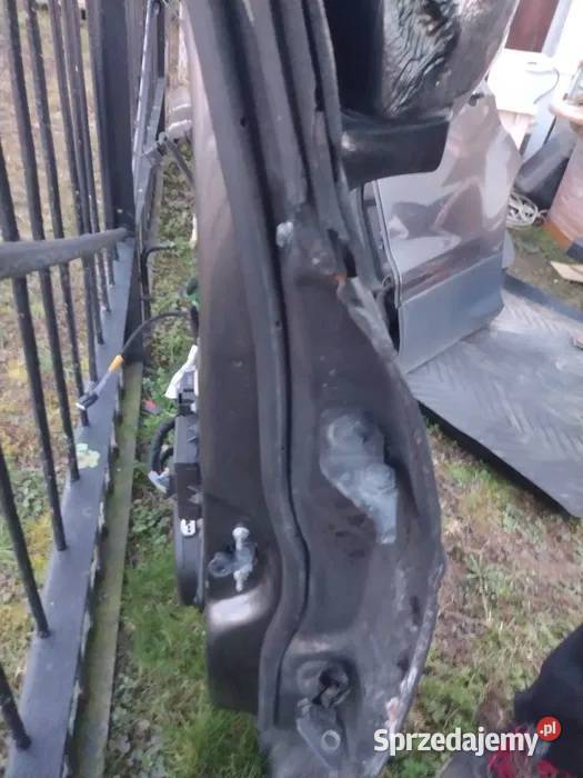 Ford Kuga MK2 Lift pół auta 4x drzwi i maska