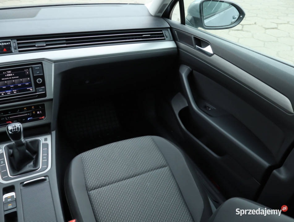 VW Passat 15 TSI Łódź sprzedam