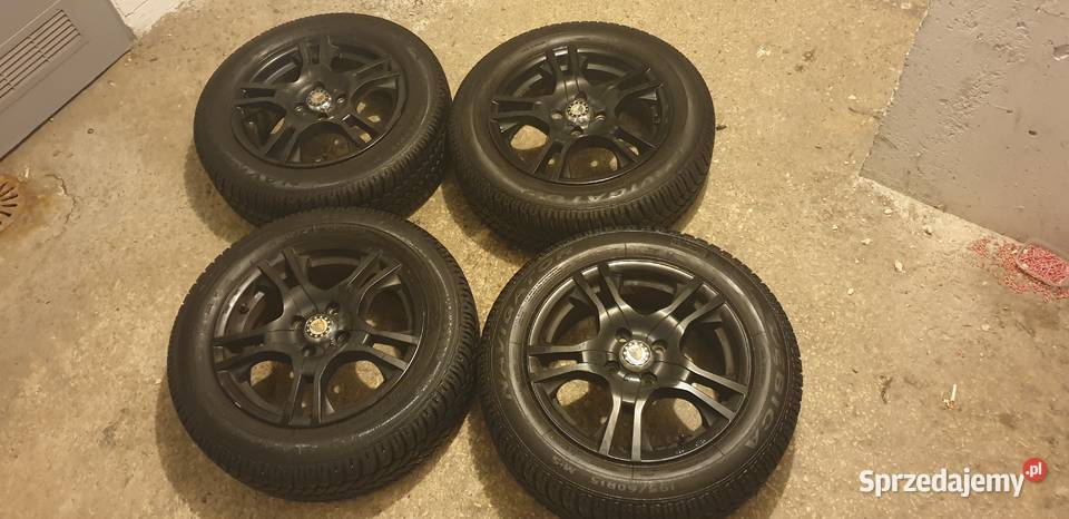 Komplet kół 15 4x100 alu felgiopony Radom