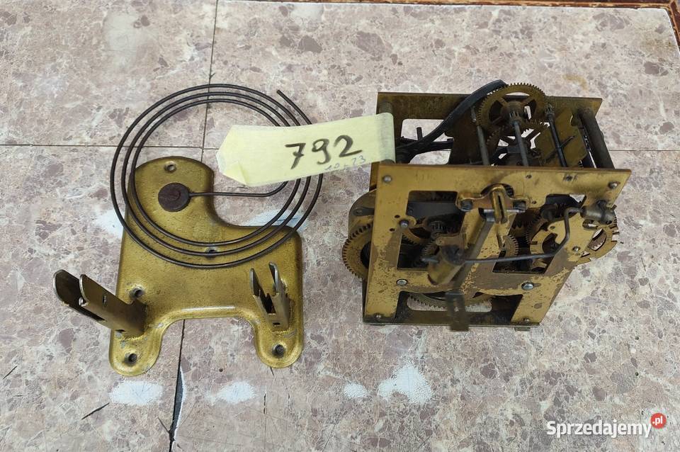 792 Mechanizm starego zegara ściennego Junghans Tczew