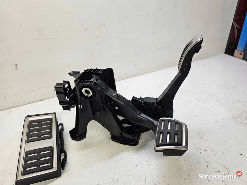 PEDAŁY STELAŻ AUDI Q3 A1 VW SEAT 5Q1723058 Przystajń