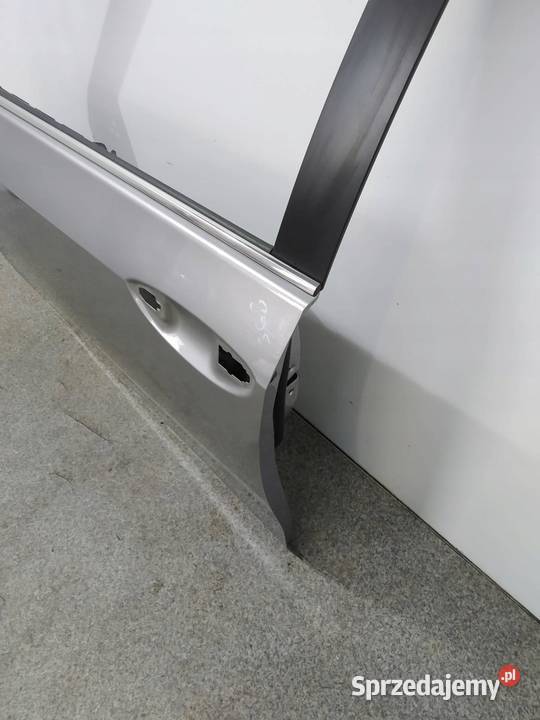 DRZWI LEWE PRZÓD E16 E17 E18 LIFT Toyota Corolla