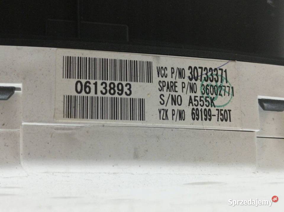 LICZNIK EU 30733371 20 B 145 Volvo C30 I