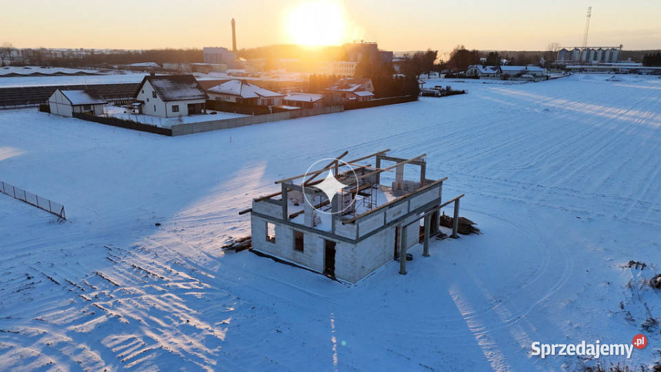 Tu zaczyna się Twoja przyszłość Dom w Żurawkach Łaszczów