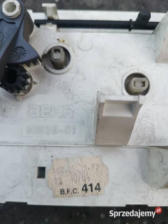 Panel nawiewu peugeot 206